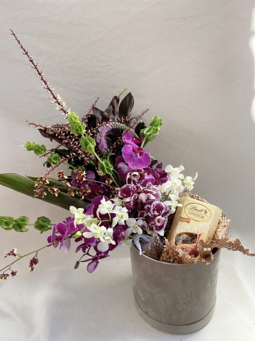 Box G de Camurça <br> Orquídeas, Folhagens <br> e Bombons Lindt