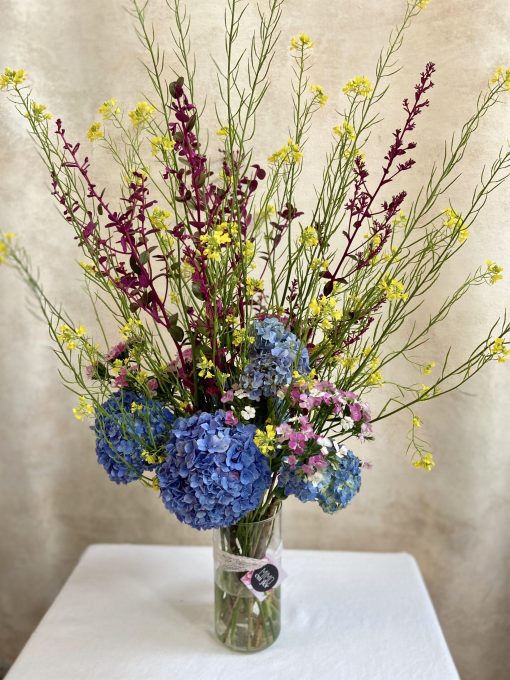 Cilindro de Vidro G <br> Arranjo Alto <br> Hortênsias e Sementes