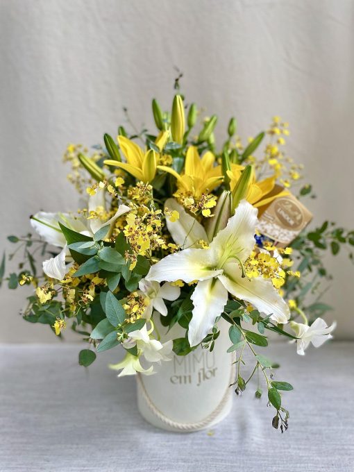 Kit Box Marfim M Corda <br>  Lírio e Orquídea <br>  Caixa de bombons Lindt 75g - Image 2