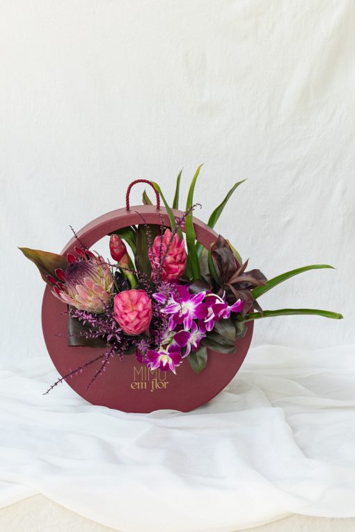 Bolsa Vinho com Protea e Orquídea - Image 3