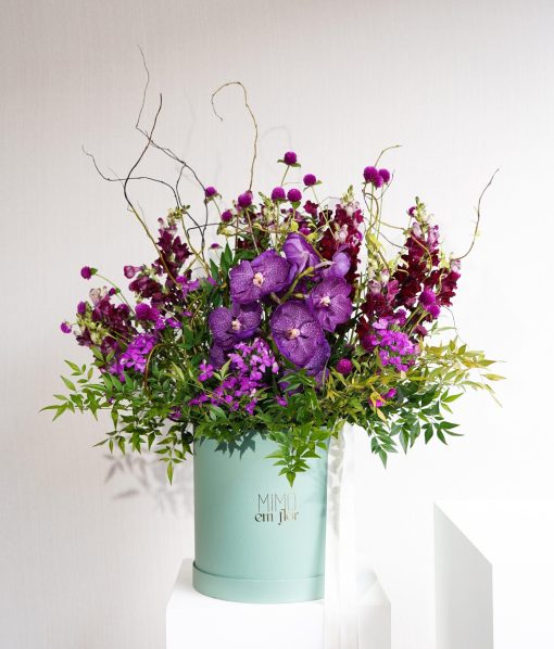 Box G tiffany com arranjo  em roxo e orquídeas  (mais boxes disponíveis)